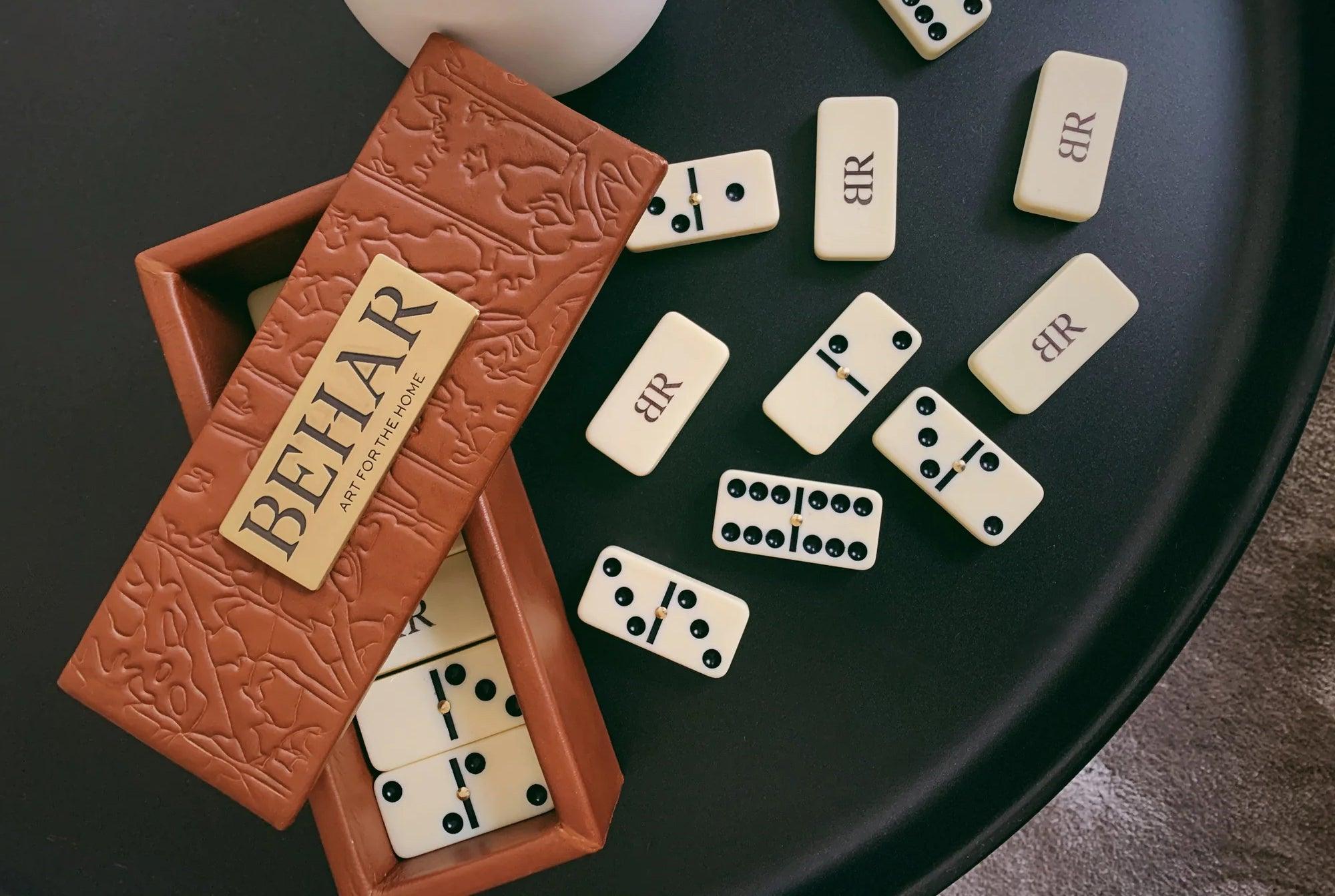 Play Dominoes like a pro.